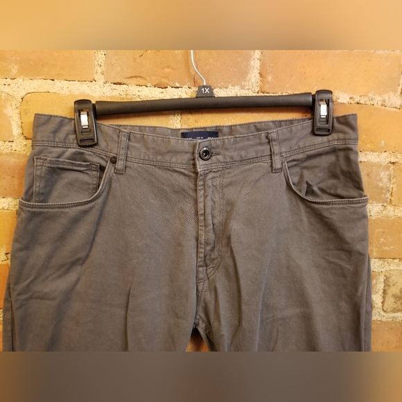 4 PAIRS OF MENS JEANS PANTS BUNDLE LOT ZARA BANANA REPUBLIC RAPID MOVEMENT WORK - Picture 4 of 16